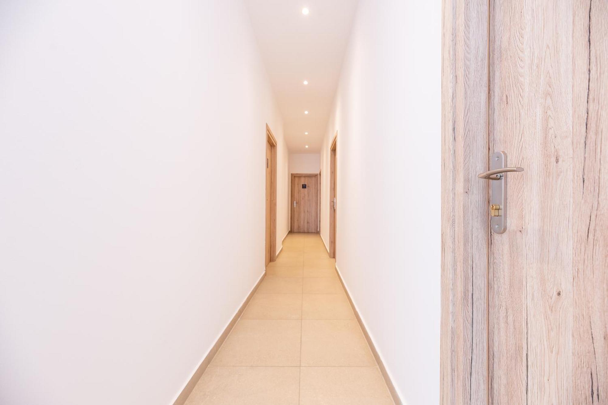 Stone Palace Near Athen's Airport Free Shuttle From And To Athen's Airport Hotel Spáta
