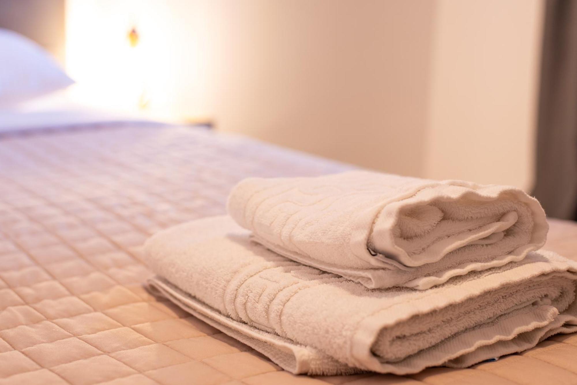 Stone Palace Near Athen's Airport Free Shuttle From And To Athen's Airport Hotel Spáta