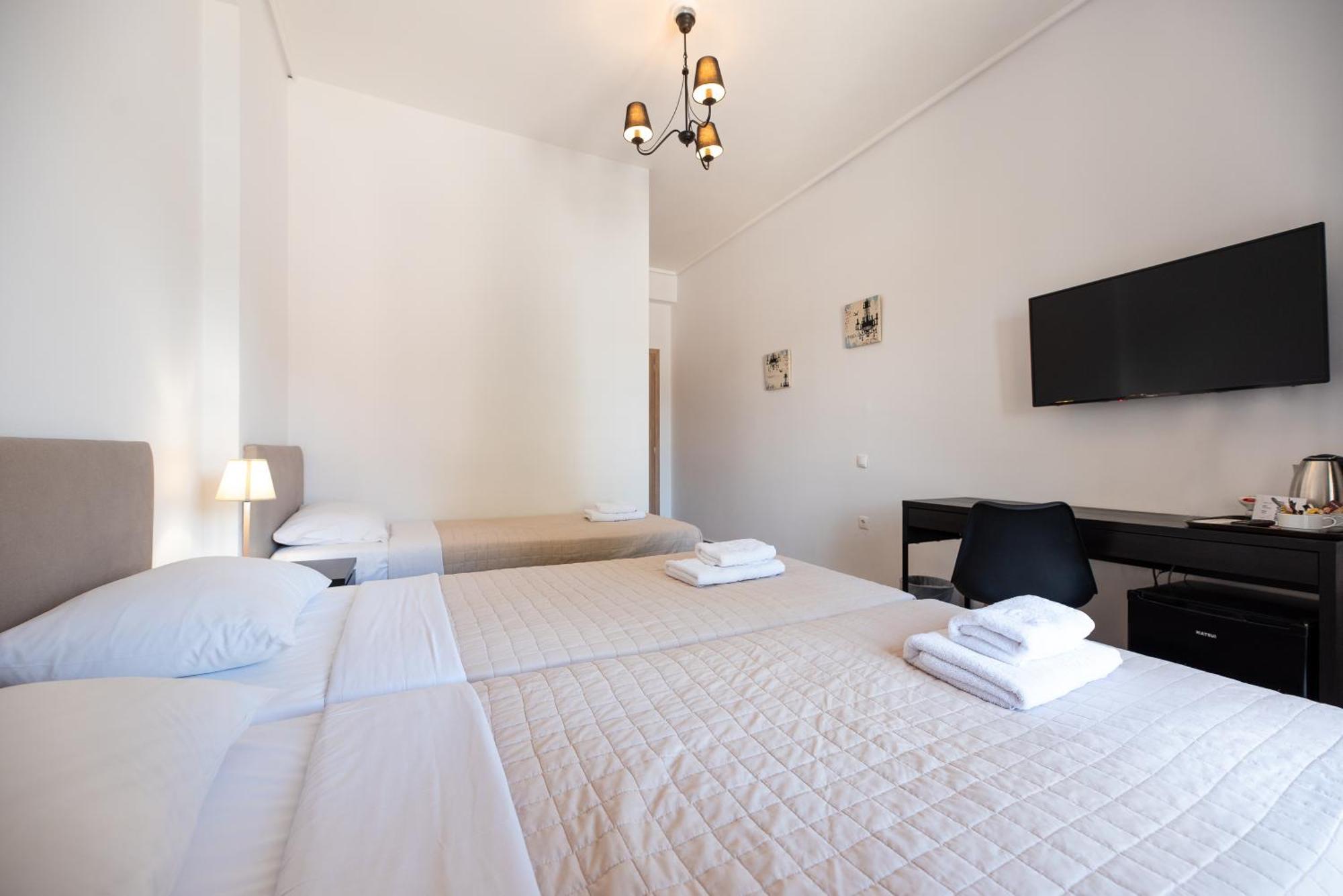 Stone Palace Near Athen's Airport Free Shuttle From And To Athen's Airport